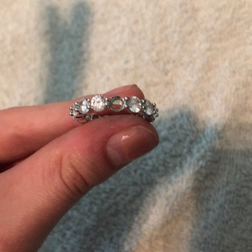 Ring - Picture 4 of 4